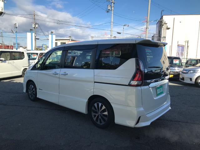 セレナ ハイウェイスター　Ｖセレクション　衝突安全ボディ　Ｉ－ＳＴＯＰ　地ＴＶ　ＶＤＣ　デュアルエアコン　Ａクルーズ　ＬＥＤヘッドライト　バックカメラ　オートライト　ＥＴＣ　３列シート　ＴＶナビ　キーレス　メモリーナビ　フルフラットシート（8枚目）