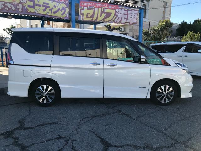 セレナ ハイウェイスター　Ｖセレクション　衝突安全ボディ　Ｉ－ＳＴＯＰ　地ＴＶ　ＶＤＣ　デュアルエアコン　Ａクルーズ　ＬＥＤヘッドライト　バックカメラ　オートライト　ＥＴＣ　３列シート　ＴＶナビ　キーレス　メモリーナビ　フルフラットシート（12枚目）