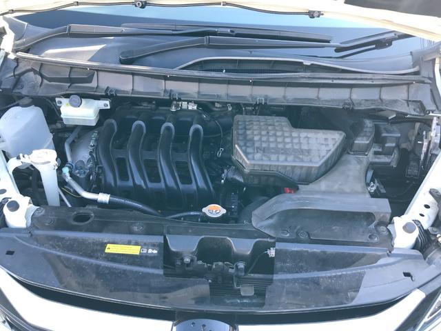 セレナ ハイウェイスター　Ｖセレクション　衝突安全ボディ　Ｉ－ＳＴＯＰ　地ＴＶ　ＶＤＣ　デュアルエアコン　Ａクルーズ　ＬＥＤヘッドライト　バックカメラ　オートライト　ＥＴＣ　３列シート　ＴＶナビ　キーレス　メモリーナビ　フルフラットシート（30枚目）