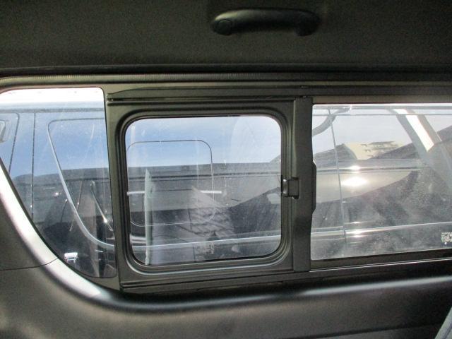 スーパーＧＬ　ダークプライムＩＩ　６型モデル　ベットキット　１７インチアルミホイール　ローダウン　モデリスタエアロ　新品シートカバー　アラウンドビューモニター　デジタルインナーミラー　エンジンプッシュスタートシステム　セーフティセンス(44枚目)