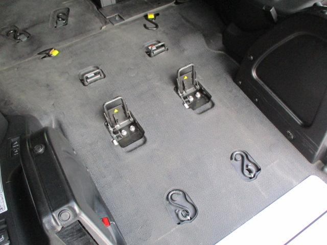 エスクァイア Ｘｉ　ウエルキャブ　スローパータイプ１　電動スロープ　車椅子２台　電動固定装置　電動ウインチ　両側パワースライドドア　アルパインＢＩＧ－Ｘナビ　後席用モニター　スマートキー　エンジンプッシュスタート（29枚目）