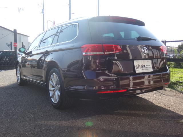 パサートヴァリアント TSIコンフォートライン 純正ナビディスカバープロ バックカメラ 純正17インチアルミホイール 運転席パワーシート アダプティブクルーズコントロール レーンアシスト ブラインドスポットディテクション オプティカルパーキング(10枚目)