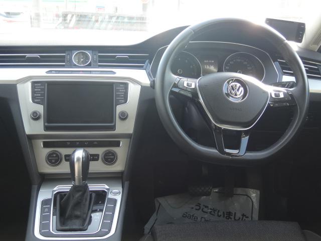 パサートヴァリアント TSIコンフォートライン 純正ナビディスカバープロ バックカメラ 純正17インチアルミホイール 運転席パワーシート アダプティブクルーズコントロール レーンアシスト ブラインドスポットディテクション オプティカルパーキング(22枚目)