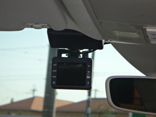 パサートヴァリアント TSIコンフォートライン 純正ナビディスカバープロ バックカメラ 純正17インチアルミホイール 運転席パワーシート アダプティブクルーズコントロール レーンアシスト ブラインドスポットディテクション オプティカルパーキング(28枚目)