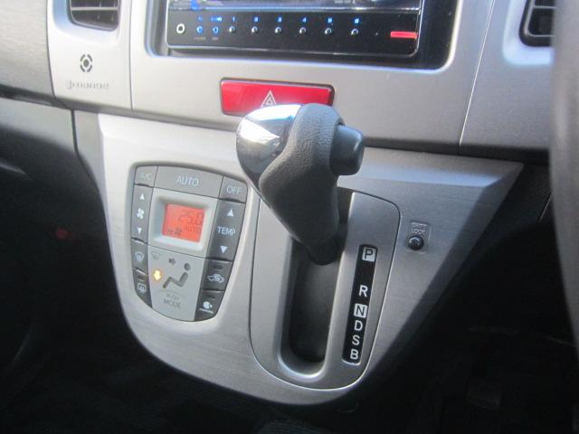 ステラ カスタムＲ　車検Ｒ９年１１月　スマートキー　プッシュスタート　ＥＴＣ車載器　ＣＤデッキ　ベンチシート　タイミングチェーン式　ＨＩＤヘッドライト　フォグランプ　オートエアコン　エアバッグ　パワステ　パワーウィンドウ（12枚目）