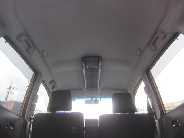 ステラ カスタムＲ　車検Ｒ９年１１月　スマートキー　プッシュスタート　ＥＴＣ車載器　ＣＤデッキ　ベンチシート　タイミングチェーン式　ＨＩＤヘッドライト　フォグランプ　オートエアコン　エアバッグ　パワステ　パワーウィンドウ（13枚目）