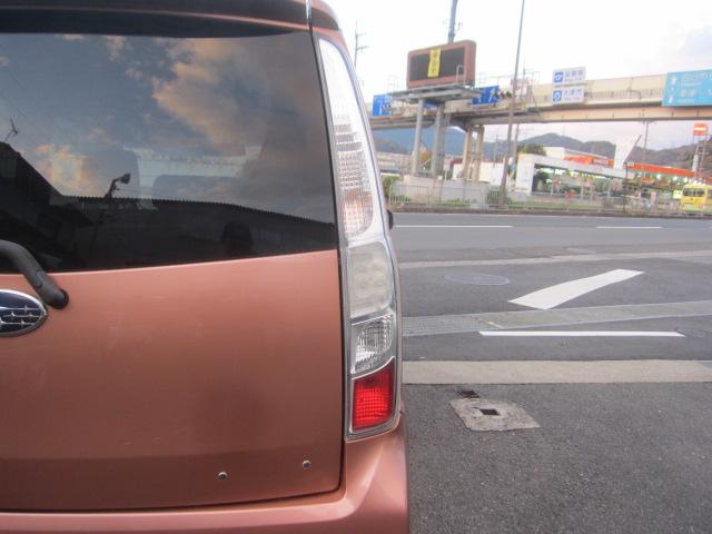 ステラ カスタムＲ　車検Ｒ９年１１月　スマートキー　プッシュスタート　ＥＴＣ車載器　ＣＤデッキ　ベンチシート　タイミングチェーン式　ＨＩＤヘッドライト　フォグランプ　オートエアコン　エアバッグ　パワステ　パワーウィンドウ（29枚目）