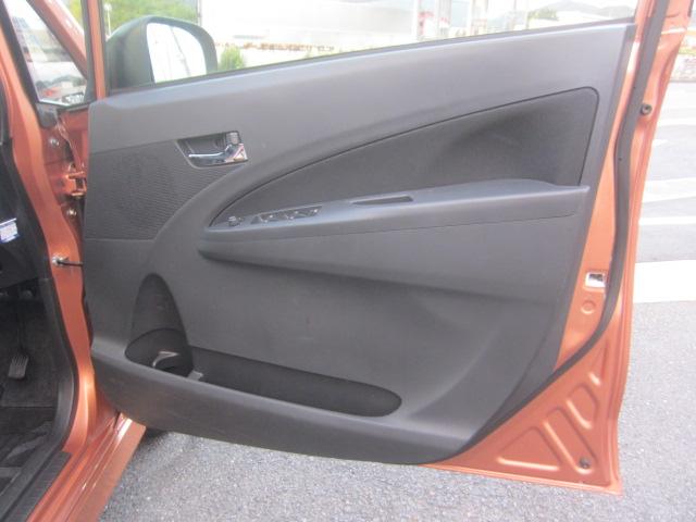 ステラ カスタムＲ　車検Ｒ９年１１月　スマートキー　プッシュスタート　ＥＴＣ車載器　ＣＤデッキ　ベンチシート　タイミングチェーン式　ＨＩＤヘッドライト　フォグランプ　オートエアコン　エアバッグ　パワステ　パワーウィンドウ（35枚目）