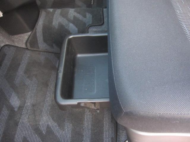 ステラ カスタムＲ　車検Ｒ９年１１月　スマートキー　プッシュスタート　ＥＴＣ車載器　ＣＤデッキ　ベンチシート　タイミングチェーン式　ＨＩＤヘッドライト　フォグランプ　オートエアコン　エアバッグ　パワステ　パワーウィンドウ（48枚目）