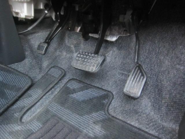 ステラ カスタムＲ　車検Ｒ９年１１月　スマートキー　プッシュスタート　ＥＴＣ車載器　ＣＤデッキ　ベンチシート　タイミングチェーン式　ＨＩＤヘッドライト　フォグランプ　オートエアコン　エアバッグ　パワステ　パワーウィンドウ（59枚目）