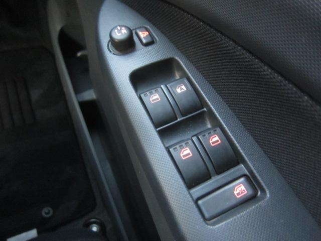 ステラ カスタムＲ　車検Ｒ９年１１月　スマートキー　プッシュスタート　ＥＴＣ車載器　ＣＤデッキ　ベンチシート　タイミングチェーン式　ＨＩＤヘッドライト　フォグランプ　オートエアコン　エアバッグ　パワステ　パワーウィンドウ（63枚目）