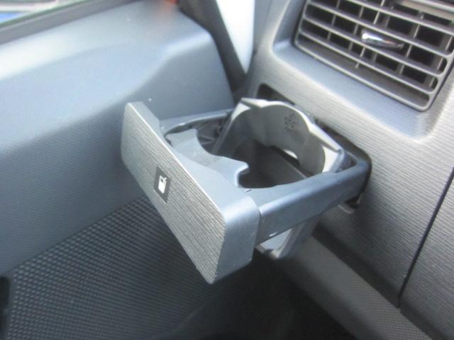 ステラ カスタムＲ　車検Ｒ９年１１月　スマートキー　プッシュスタート　ＥＴＣ車載器　ＣＤデッキ　ベンチシート　タイミングチェーン式　ＨＩＤヘッドライト　フォグランプ　オートエアコン　エアバッグ　パワステ　パワーウィンドウ（70枚目）