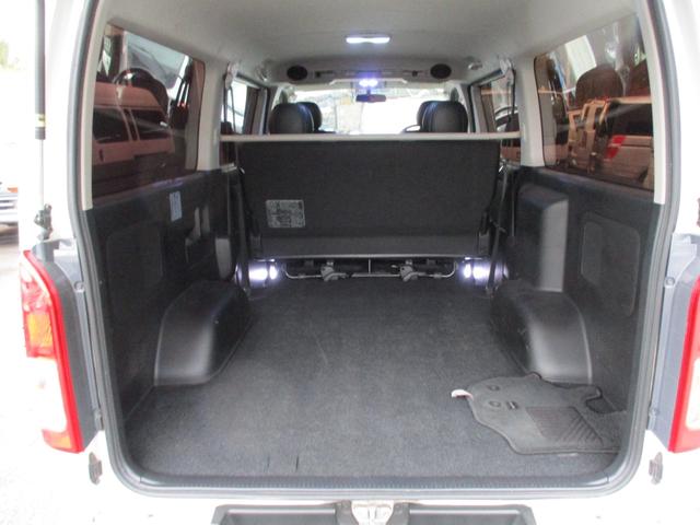 レジアスエースバン スーパーＧＬ　ダークプライム　ユーザー下取り　プッシュスタート　両側パワスラ　ＥＴＣ　ＬＥＤ　アルミホイール（17枚目）