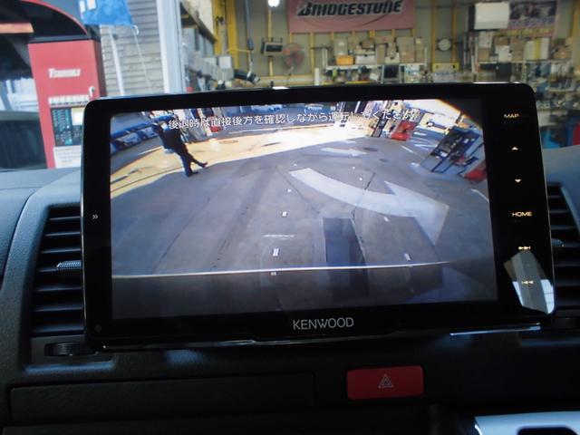 ハイエースバン ＤＸ　リアエアコン／リアヒーター付き　９インチフローティングナビ　ＣＤ／ＤＶＤ　Ｂｌｕｅｔｏｏｔｈ　ＥＴＣ２．０　インナーミラー型ドラレコ　シートカバー　ベッドキット　リアスモークフィルム（13枚目）