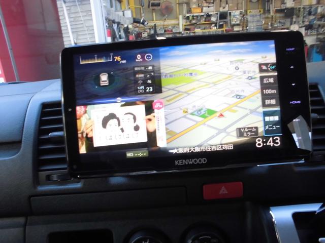 ハイエースバン ＤＸ　リアエアコン／リアヒーター付き　９インチフローティングナビ　ＣＤ／ＤＶＤ　Ｂｌｕｅｔｏｏｔｈ　ＥＴＣ２．０　インナーミラー型ドラレコ　シートカバー　ベッドキット　リアスモークフィルム（14枚目）
