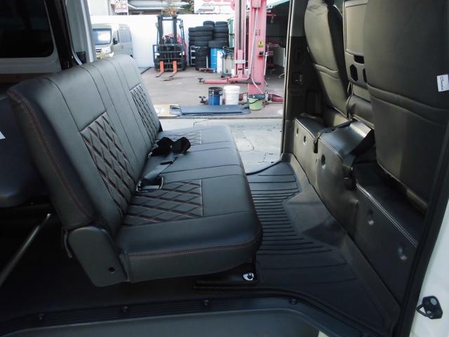 ハイエースバン ＤＸ　リアエアコン／リアヒーター付き　９インチフローティングナビ　ＣＤ／ＤＶＤ　Ｂｌｕｅｔｏｏｔｈ　ＥＴＣ２．０　インナーミラー型ドラレコ　シートカバー　ベッドキット　リアスモークフィルム（23枚目）