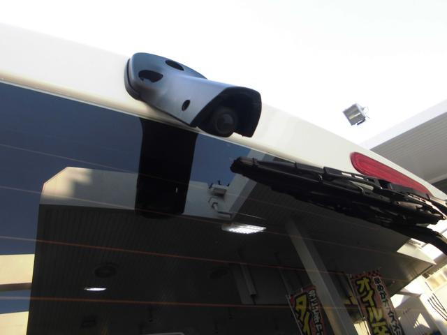 ハイエースバン ＤＸ　リアエアコン／リアヒーター付き　９インチフローティングナビ　ＣＤ／ＤＶＤ　Ｂｌｕｅｔｏｏｔｈ　ＥＴＣ２．０　インナーミラー型ドラレコ　シートカバー　ベッドキット　リアスモークフィルム（32枚目）