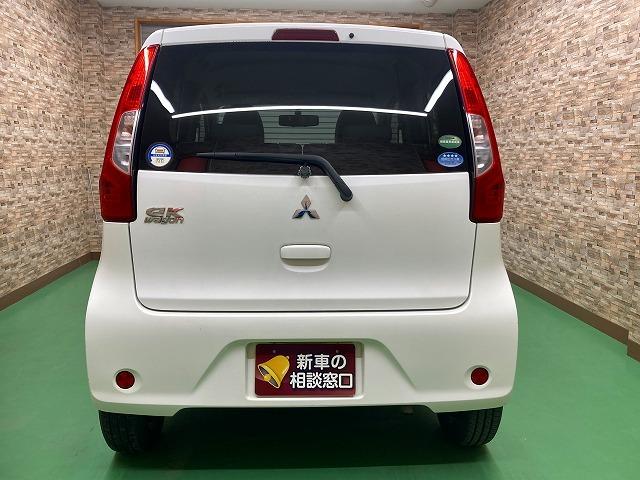 ｅＫワゴン Ｍ　禁煙車　純正ＣＤステレオ　キーレスキー　ＥＴＣ　電動格納ドアミラー　プライバシーガラス　Ｗエアバッグ　ＡＢＳ　インパネシフト　ベンチシート　アイドリングストップ　シートヒーター　バックカメラ（6枚目）