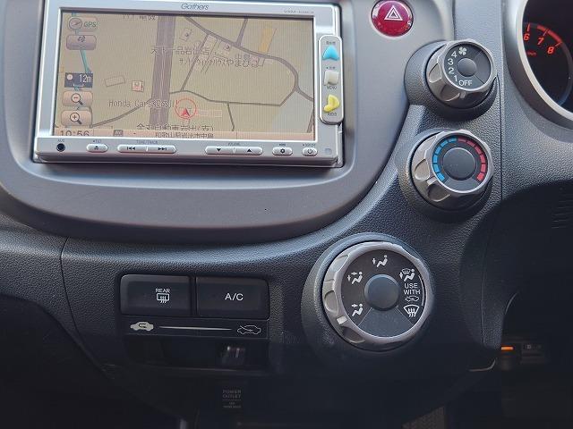 フィット G 禁煙車 スマートセレクション ナビ ワンセグTV バックカメラ スマートキー ETC 電動格納ドアミラー プライバシーガラス Wエアバッグ ABS ドライブレコーダー HIDヘッドライト(13枚目)