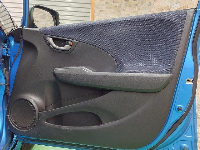 フィット G 禁煙車 スマートセレクション ナビ ワンセグTV バックカメラ スマートキー ETC 電動格納ドアミラー プライバシーガラス Wエアバッグ ABS ドライブレコーダー HIDヘッドライト(26枚目)