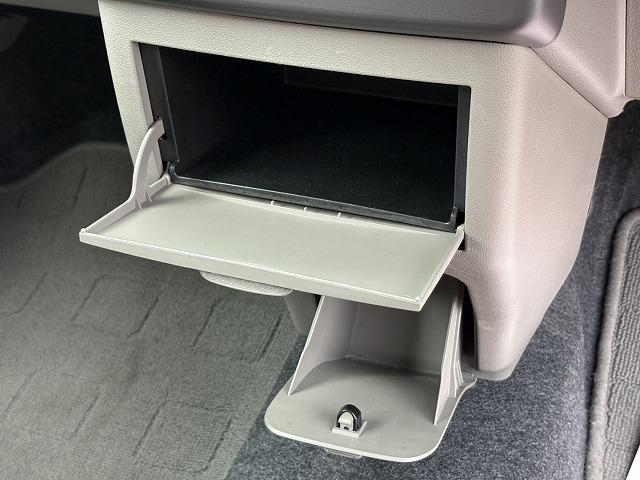 ピクシススペース Ｌ　純正ＣＤステレオ　キーレスキー　電動格納ドアミラー　プライバシーガラス　コラムシフト　ベンチシート　Ｗエアバッグ　ＡＢＳ（17枚目）