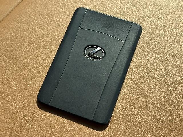 ＬＳ ＬＳ５００　Ｉパッケージ　禁煙車　ナビ　フルセグＴＶ　全方位カメラ　サンルーフ　革シート　パワーシート　シートエアコン・ヒーター　３眼ＬＥＤヘッドライト　ブラインドスポットモニター　ヘッドアップディスプレイ　ドラレコ（15枚目）