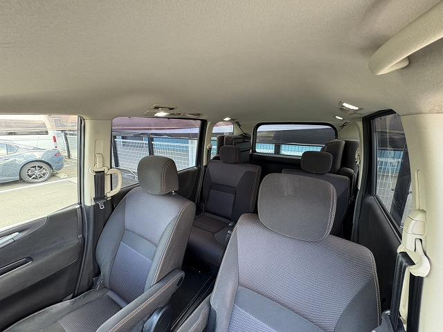 セレナ ハイウェイスター　Ｖセレクション　両側電動スライドドア・ナビ・ＴＶ・ＥＴＣ・ＨＩＤヘッドライト・ＣＤ／ＤＶＤ・スマートキー（21枚目）