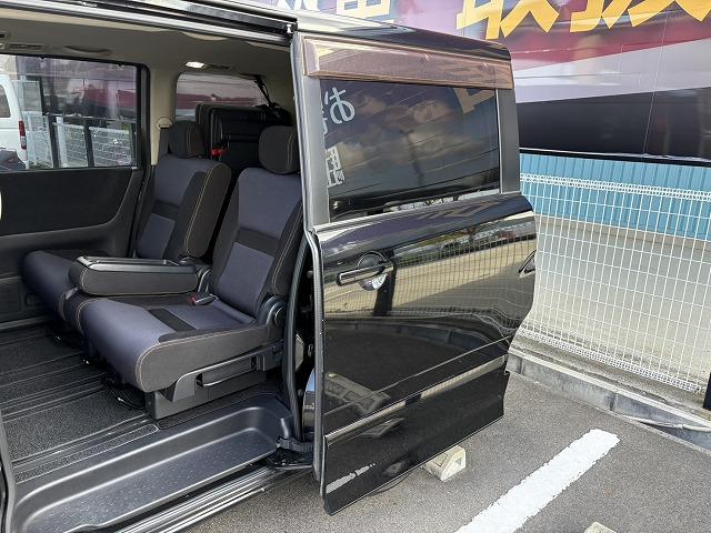 セレナ ハイウェイスター　Ｖセレクション　両側電動スライドドア・ナビ・ＴＶ・ＥＴＣ・ＨＩＤヘッドライト・ＣＤ／ＤＶＤ・スマートキー（39枚目）