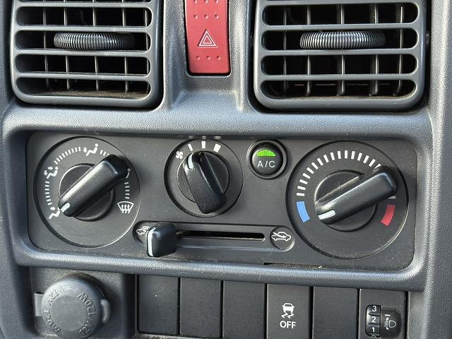 ＮＴ１００クリッパートラック ＤＸ　禁煙車・バックカメラ・メモリーナビ・ワンセグＴＶ・Ｂｌｕｅｔｏｏｔｈ・ＥＴＣ（5枚目）