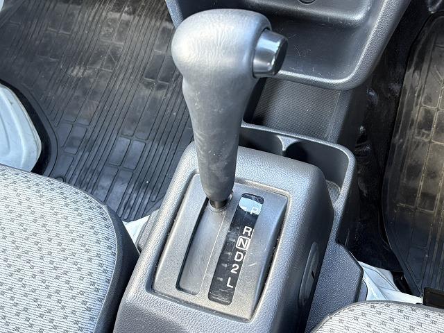 ＮＴ１００クリッパートラック ＤＸ　禁煙車・バックカメラ・メモリーナビ・ワンセグＴＶ・Ｂｌｕｅｔｏｏｔｈ・ＥＴＣ（7枚目）