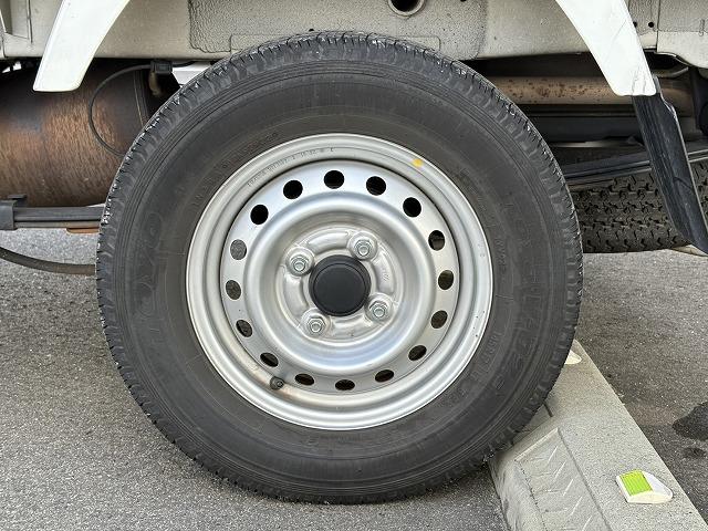 ＮＴ１００クリッパートラック ＤＸ　禁煙車・バックカメラ・メモリーナビ・ワンセグＴＶ・Ｂｌｕｅｔｏｏｔｈ・ＥＴＣ（32枚目）