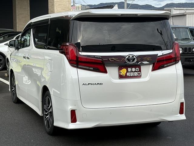 アルファード ２．５Ｓ　Ｃパッケージ　両側電動スライド・ＬＥＤシーケンシャル・ムーンルーフ・本革シート・シートベンチレーション・ヒーター（8枚目）