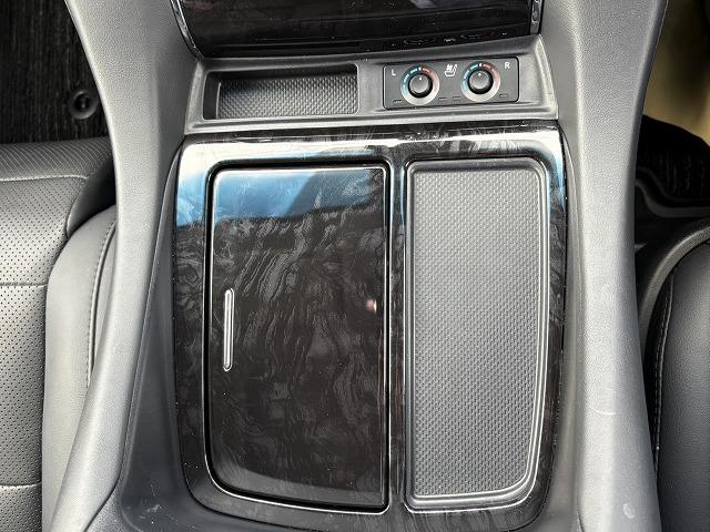 アルファード ２．５Ｓ　Ｃパッケージ　両側電動スライド・ＬＥＤシーケンシャル・ムーンルーフ・本革シート・シートベンチレーション・ヒーター（26枚目）