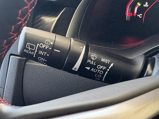 シビック タイプR 1オーナ/カスタム約150万/BLITZ車高調/TE37/BLITZレーシングラジエーター/Spoonローテンプサーモ/HKS(マフラー・エアインテーク・RタイプICキット・ICパイピングキット)(16枚目)