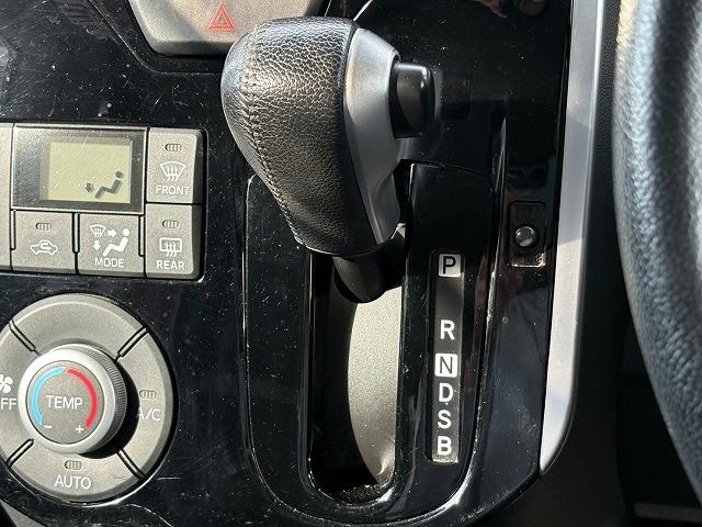 タント カスタムRS 両側電動スライド・LEDヘッドライト・フォグライト・CD/DVD再生・ETC・スマートキー・アイドリングストップ・プッシュスタート・電動格納ドアミラー(6枚目)