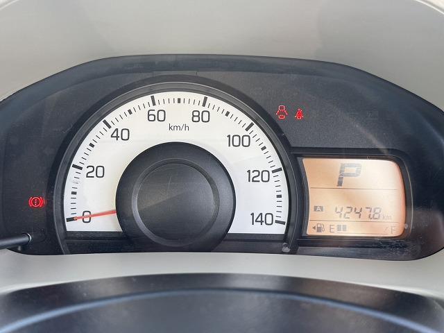 アルト Ｆ　マニュアルモード付きＡＴ・横滑り防止・ＣＤ・ＡＭ／ＦＭ・キーレス（9枚目）