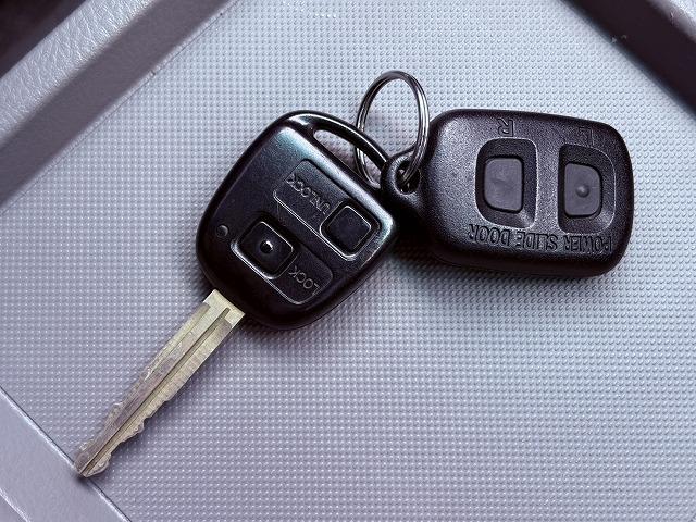 アルファードＧ ＡＳ　プレミアム　アルカンターラバージョン　禁煙車・両側電動スライド・バックカメラ・ＨＩＤヘッドライト・フォグライト・ＥＴＣ・キーレス（7枚目）