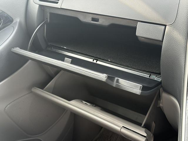 アルファードＧ ＡＳ　プレミアム　アルカンターラバージョン　禁煙車・両側電動スライド・バックカメラ・ＨＩＤヘッドライト・フォグライト・ＥＴＣ・キーレス（16枚目）