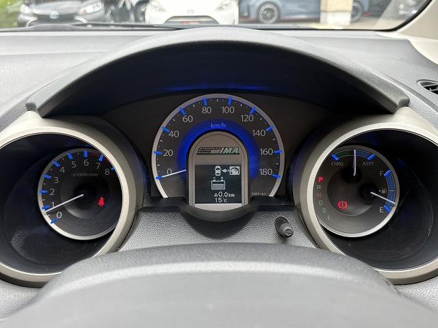 フィットハイブリッド CD・キーレス・クルコン・ステアリングリモコン・アイドリングストップ(11枚目)