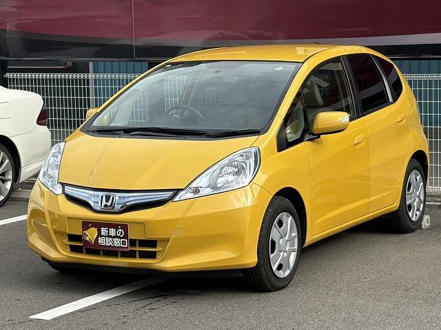 フィットハイブリッド CD・キーレス・クルコン・ステアリングリモコン・アイドリングストップ(20枚目)