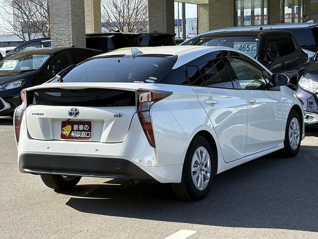 プリウス Ｓセーフティプラス　ＬＥＤヘッドライト・バックカメラ・デジタルインナーミラー・レーダークルーズ・障害物センサー・フォグライト・衝突軽減ブレーキ・フルセグＴＶ・Ｂｌｕｅｔｏｏｔｈ・メモリーナビ・ＥＴＣ・スマートキー（2枚目）