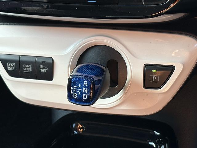 プリウス Ｓセーフティプラス　ＬＥＤヘッドライト・バックカメラ・デジタルインナーミラー・レーダークルーズ・障害物センサー・フォグライト・衝突軽減ブレーキ・フルセグＴＶ・Ｂｌｕｅｔｏｏｔｈ・メモリーナビ・ＥＴＣ・スマートキー（6枚目）