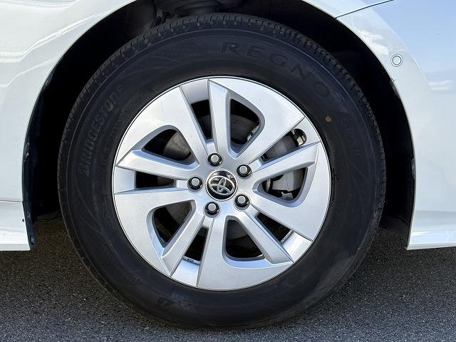 プリウス Ｓセーフティプラス　ＬＥＤヘッドライト・バックカメラ・デジタルインナーミラー・レーダークルーズ・障害物センサー・フォグライト・衝突軽減ブレーキ・フルセグＴＶ・Ｂｌｕｅｔｏｏｔｈ・メモリーナビ・ＥＴＣ・スマートキー（39枚目）