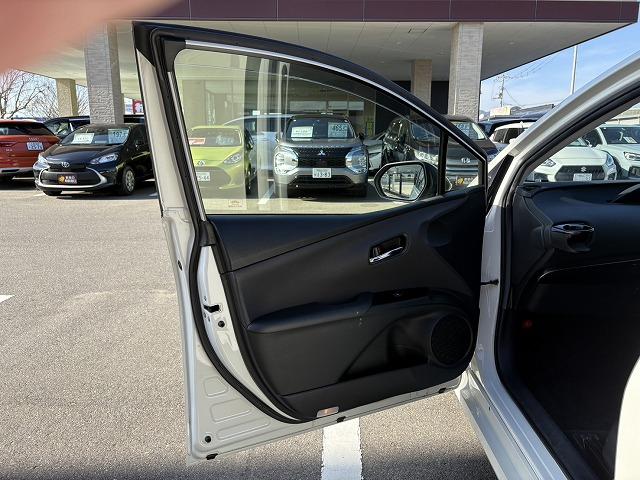 プリウス Ｓセーフティプラス　ＬＥＤヘッドライト・バックカメラ・デジタルインナーミラー・レーダークルーズ・障害物センサー・フォグライト・衝突軽減ブレーキ・フルセグＴＶ・Ｂｌｕｅｔｏｏｔｈ・メモリーナビ・ＥＴＣ・スマートキー（46枚目）