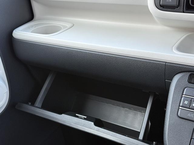 ムーヴキャンバス ストライプスＧ　両側電動スライド・ＬＥＤヘッドライト・シートヒーター・オートハイビーム・フォグライト・障害物センサー・衝突軽減ブレーキ・ステアリングリモコン・電動パーキングブレーキ・スマートキー（16枚目）