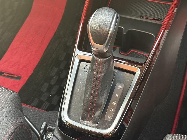 スイフトスポーツ ベースグレード　全方位モニタ・ＬＥＤヘッドライト・シートヒーター・レーダークルーズ・フルセグＴＶナビ・Ｂｌｕｅｔｏｏｔｈ・ＥＴＣ・スマートキー・ステアリングリモコン・衝突軽減ブレーキ・レーンキープアシスト・純正ＡＷ（6枚目）