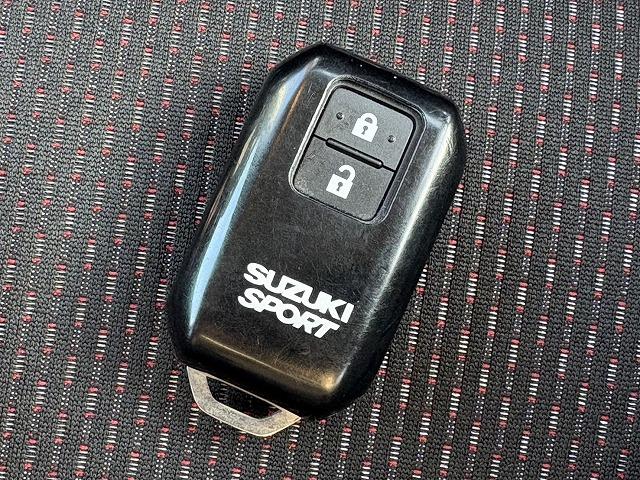 スイフトスポーツ ベースグレード　全方位モニタ・ＬＥＤヘッドライト・シートヒーター・レーダークルーズ・フルセグＴＶナビ・Ｂｌｕｅｔｏｏｔｈ・ＥＴＣ・スマートキー・ステアリングリモコン・衝突軽減ブレーキ・レーンキープアシスト・純正ＡＷ（7枚目）