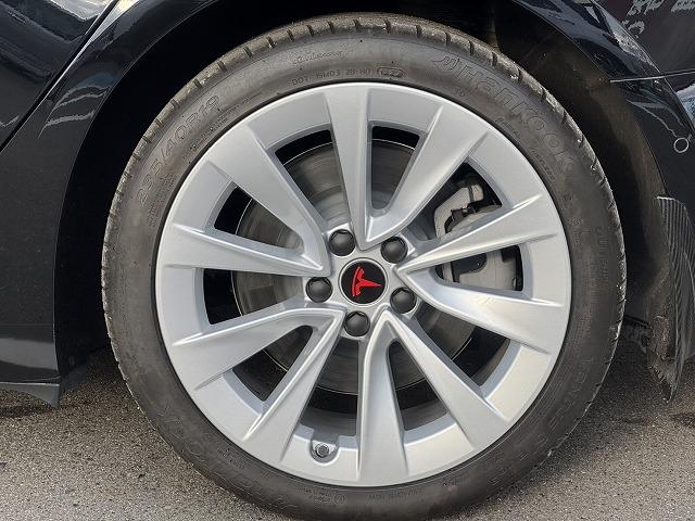 モデル３ ロングレンジ　ＡＷＤ　ワンオーナー／禁煙車／オートパイロット／白革シート／ガラスルーフ／ＥＴＣ２．０／全方位カメラ／ハンドルヒーター／シートヒーター／オートパイロット／カードキー（33枚目）