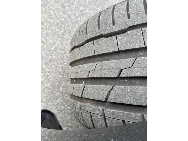 モデル３ ロングレンジ　ＡＷＤ　ワンオーナー／禁煙車／オートパイロット／白革シート／ガラスルーフ／ＥＴＣ２．０／全方位カメラ／ハンドルヒーター／シートヒーター／オートパイロット／カードキー（36枚目）