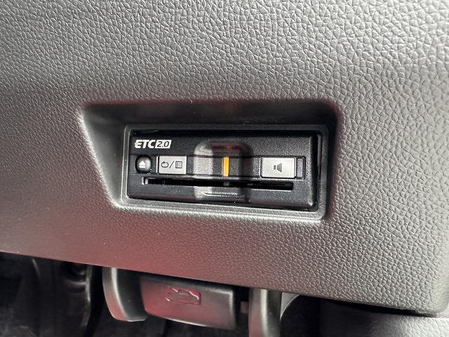 スイフトスポーツ ベースグレード　純正フルエアロ／Ｄプレイオーディオ／フルエアロ／ディスプレイオーディオ／ＢＴ／スマホ連携／バックカメラ／レーダークルーズコントロール／ミラー型ドラレコ／シートヒータ／スマートキー／ＬＥＤヘッドライト（21枚目）